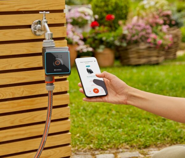 Gardena Bluetooth App Bewässerungssteuerung: Automatisch per App, 3 Programme, 10m Reichweite
