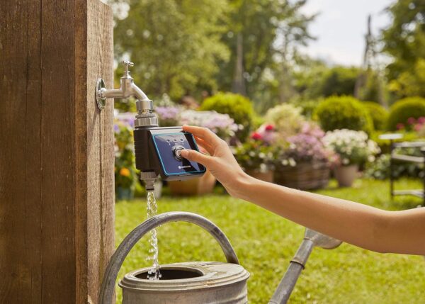 Gardena Bluetooth App Bewässerungssteuerung: Automatisch per App, 3 Programme, 10m Reichweite