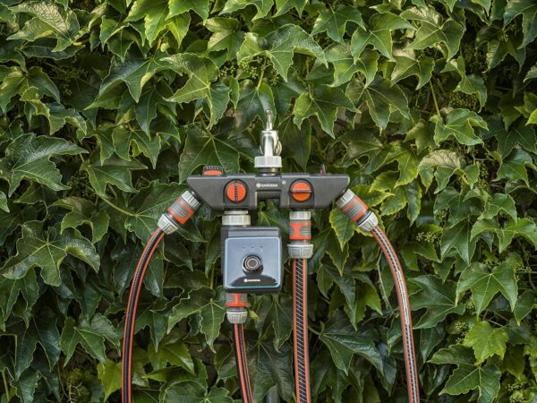 Gardena Bluetooth App Bewässerungssteuerung: Automatisch per App, 3 Programme, 10m Reichweite